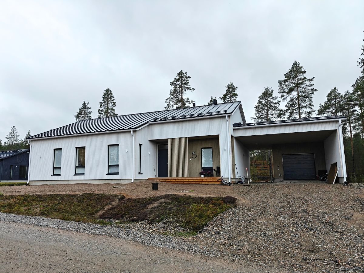 Talonäyttely Sotkamossa